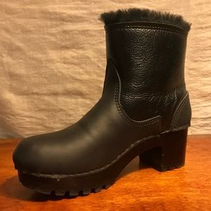 No. 6 shearling boots size 40